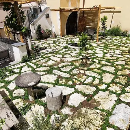 House & Апартаменти