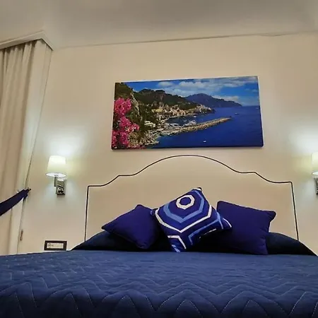 Apartment House & Amalfi