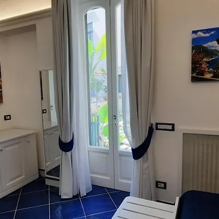 House & Апартаменти *